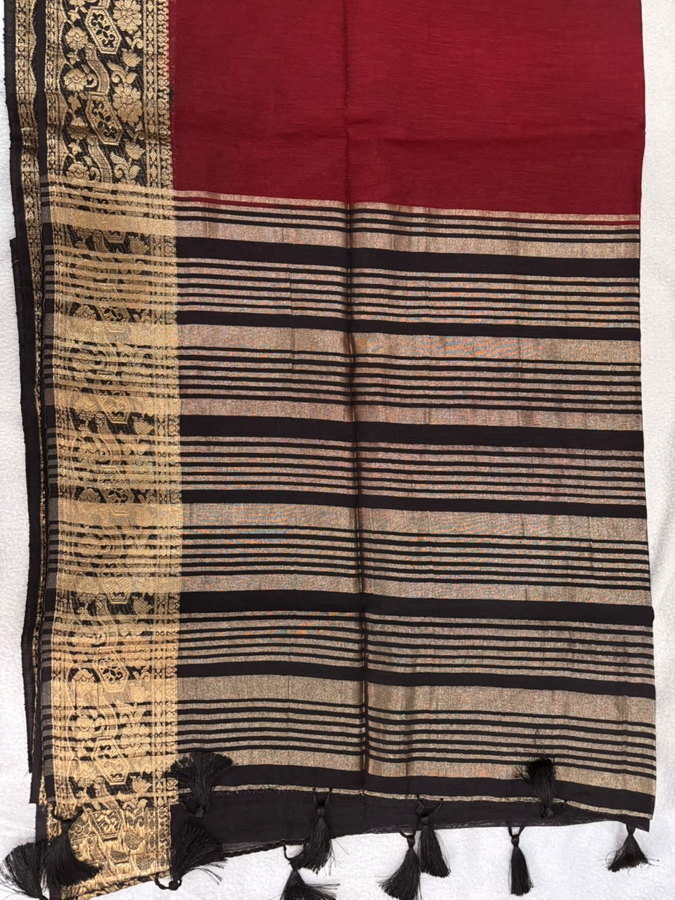 Deep Maroon & Antique Gold Semi Linen Jute Saree   MPSJ1